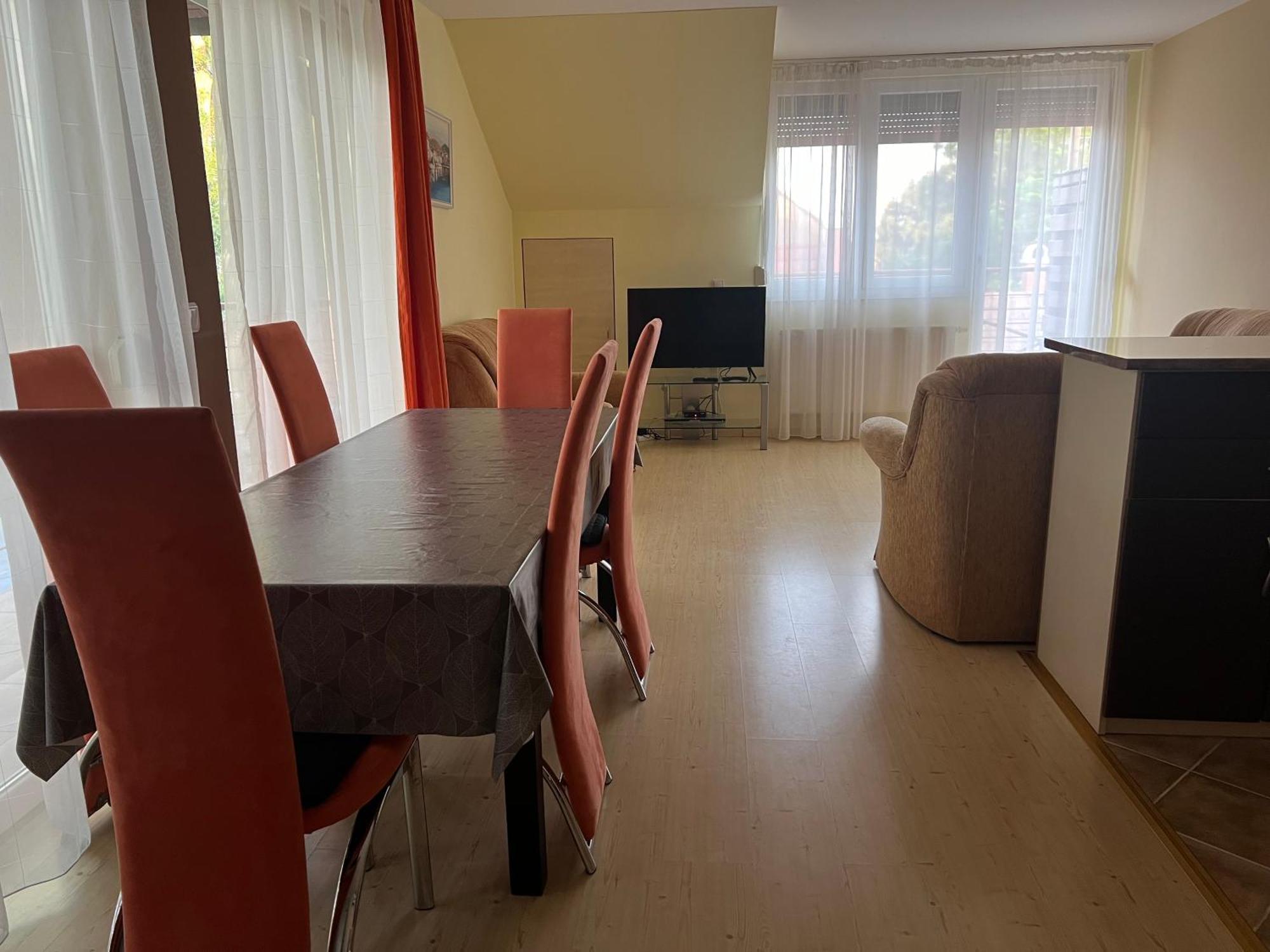 INDI Apartman Siófok Bagian luar foto